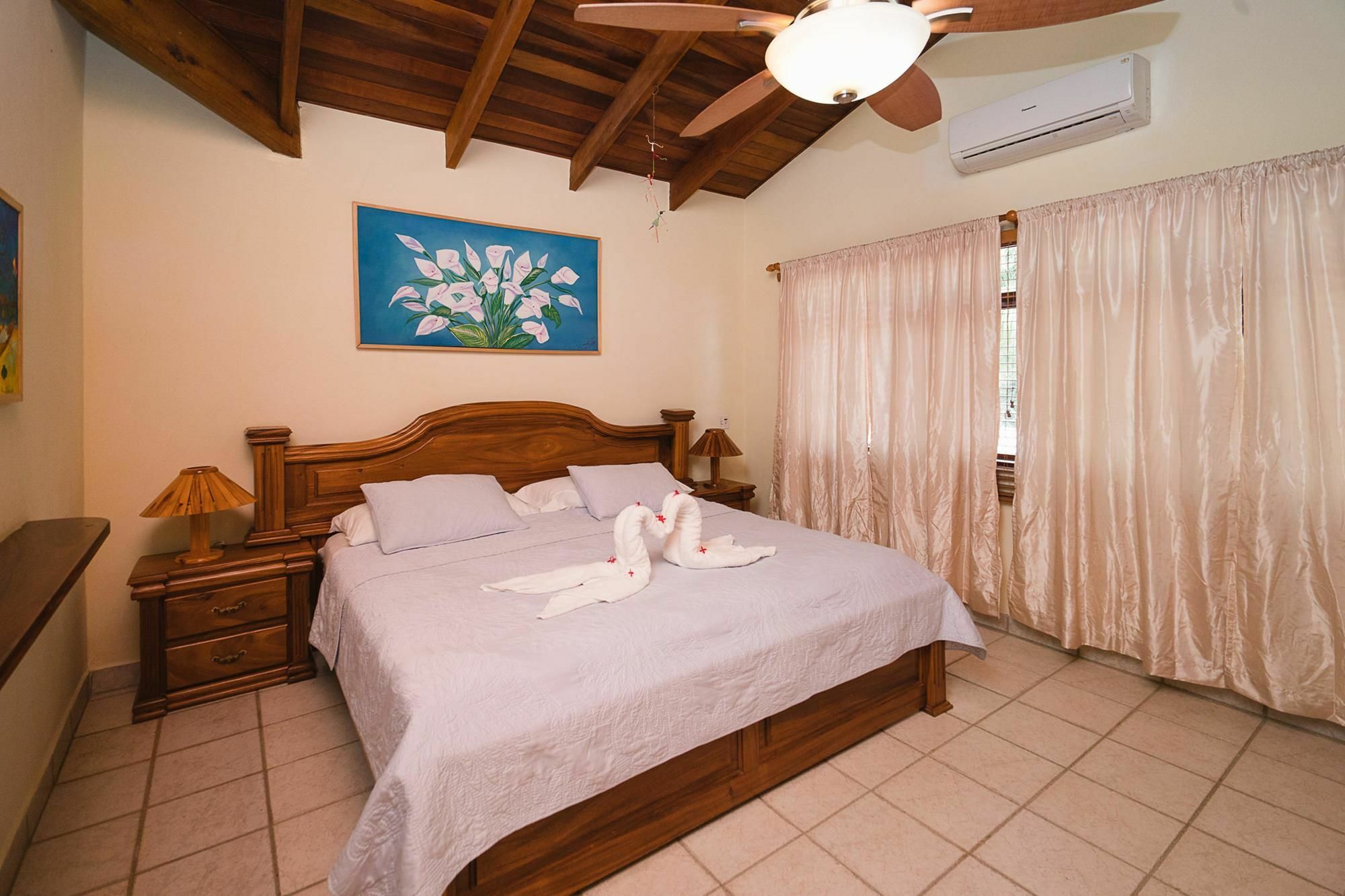 Casa Sueca Hotel - At The Beach ตามารินโด ภายนอก รูปภาพ